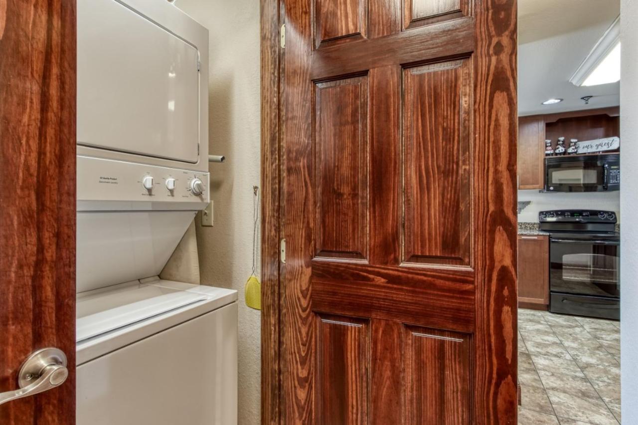 Gorgeous 2Bd 2Bth Condo With Mountain Views Pool Hot Tub Game Room Close To Parkway Pigeon Forge Exterior photo