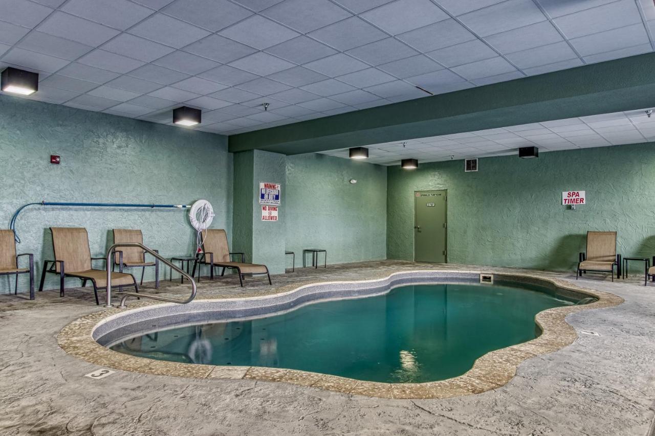 Gorgeous 2Bd 2Bth Condo With Mountain Views Pool Hot Tub Game Room Close To Parkway Pigeon Forge Exterior photo