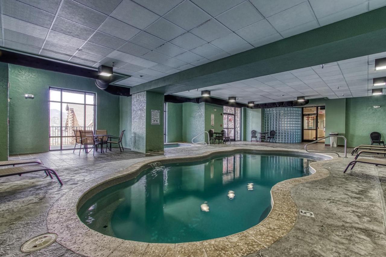 Gorgeous 2Bd 2Bth Condo With Mountain Views Pool Hot Tub Game Room Close To Parkway Pigeon Forge Exterior photo